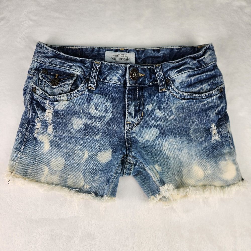 Aeropostale Jean Shorts Womens Size 1/2 Distressed Blue Denim Bleach Design